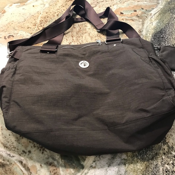 Baggalini extra large tote bag in brown